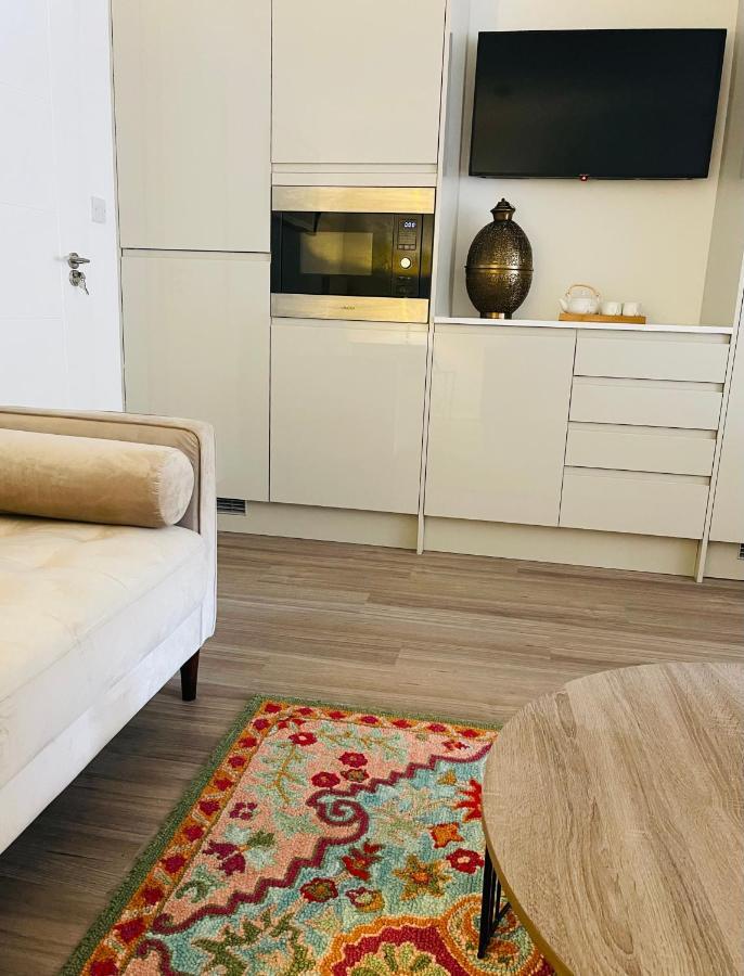 Riverside Premium Double Room Garden View E14 London Bagian luar foto